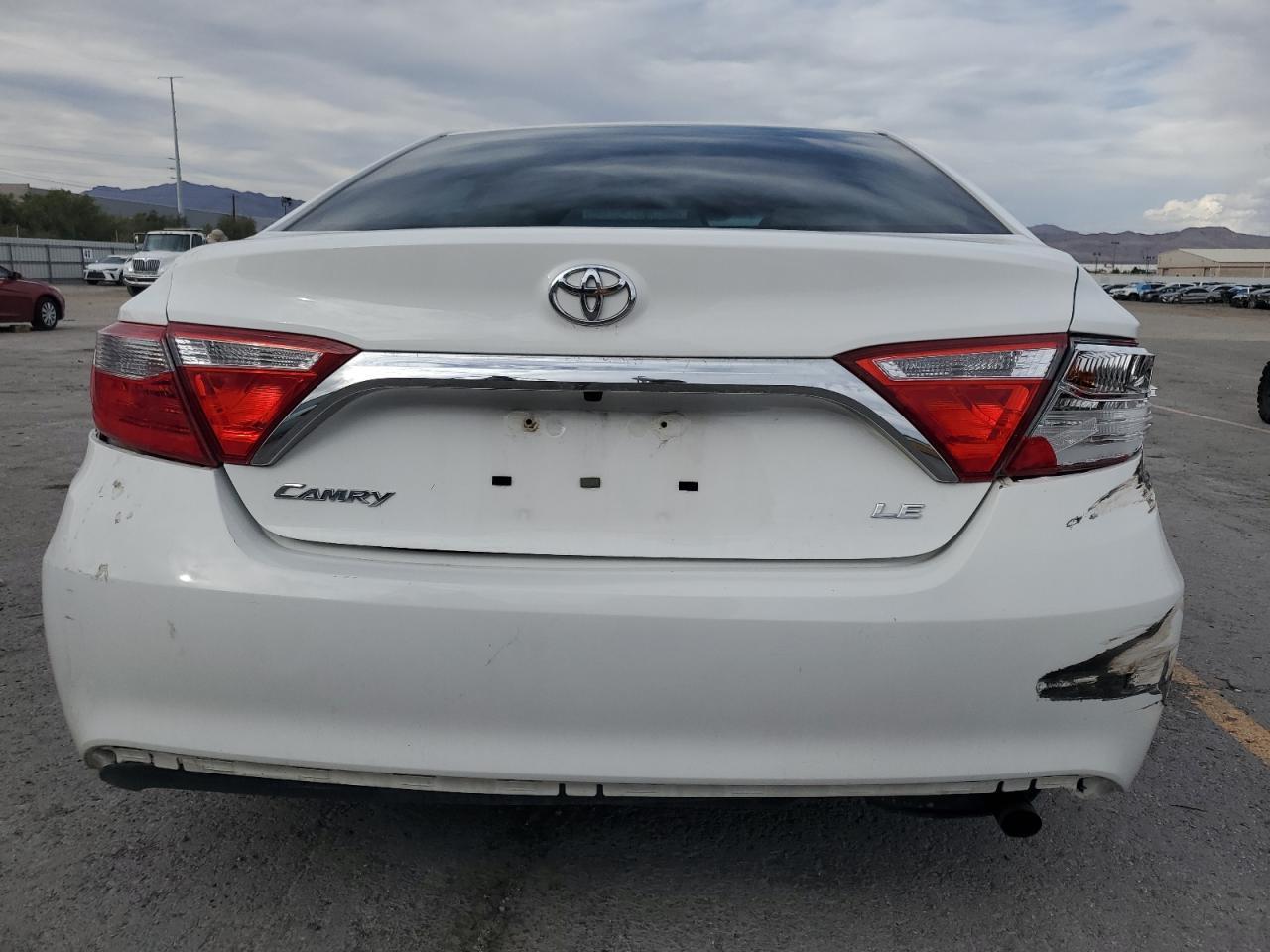 2015 TOYOTA CAMRY
