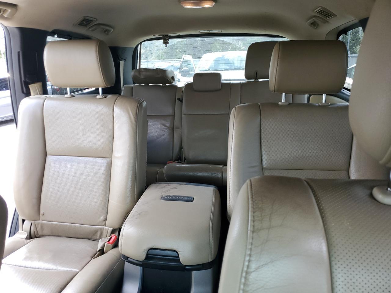 2014 TOYOTA Sequoia
