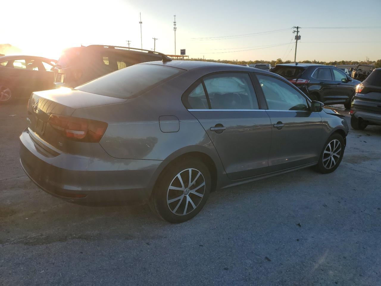 2017 VOLKSWAGEN JETTA