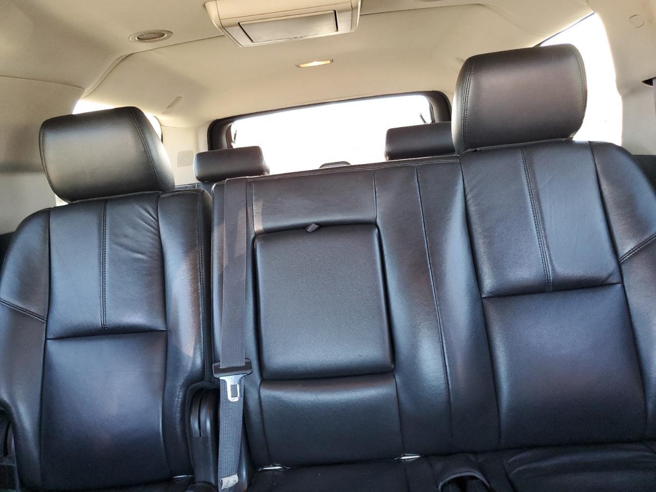 2012 CHEVROLET Suburban