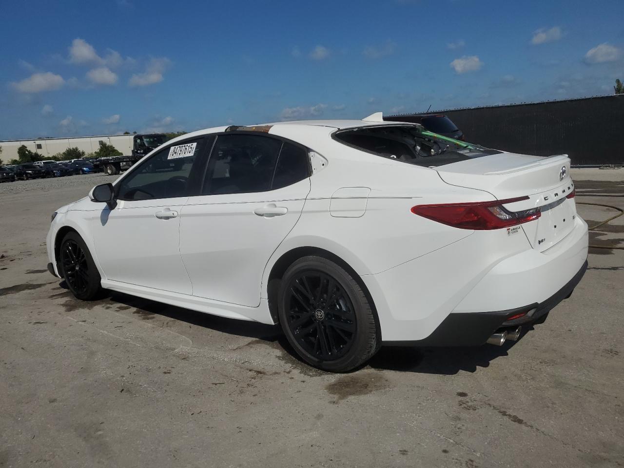 2025 TOYOTA CAMRY