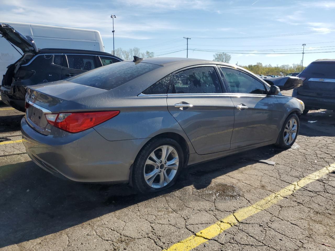 2013 HYUNDAI SONATA