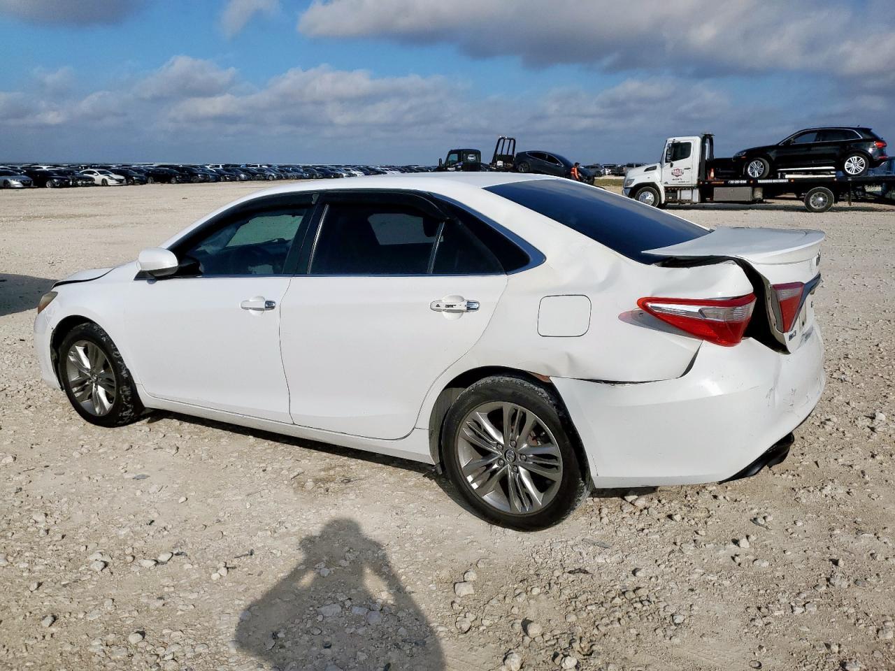 2017 TOYOTA CAMRY