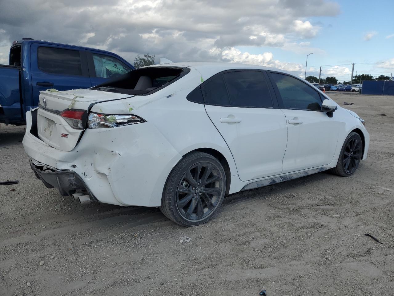 2024 TOYOTA COROLLA