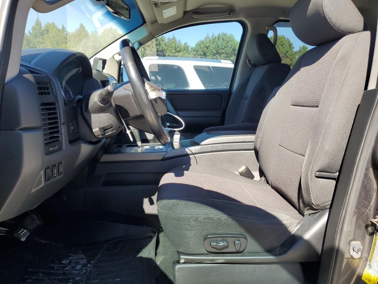 2012 NISSAN Titan