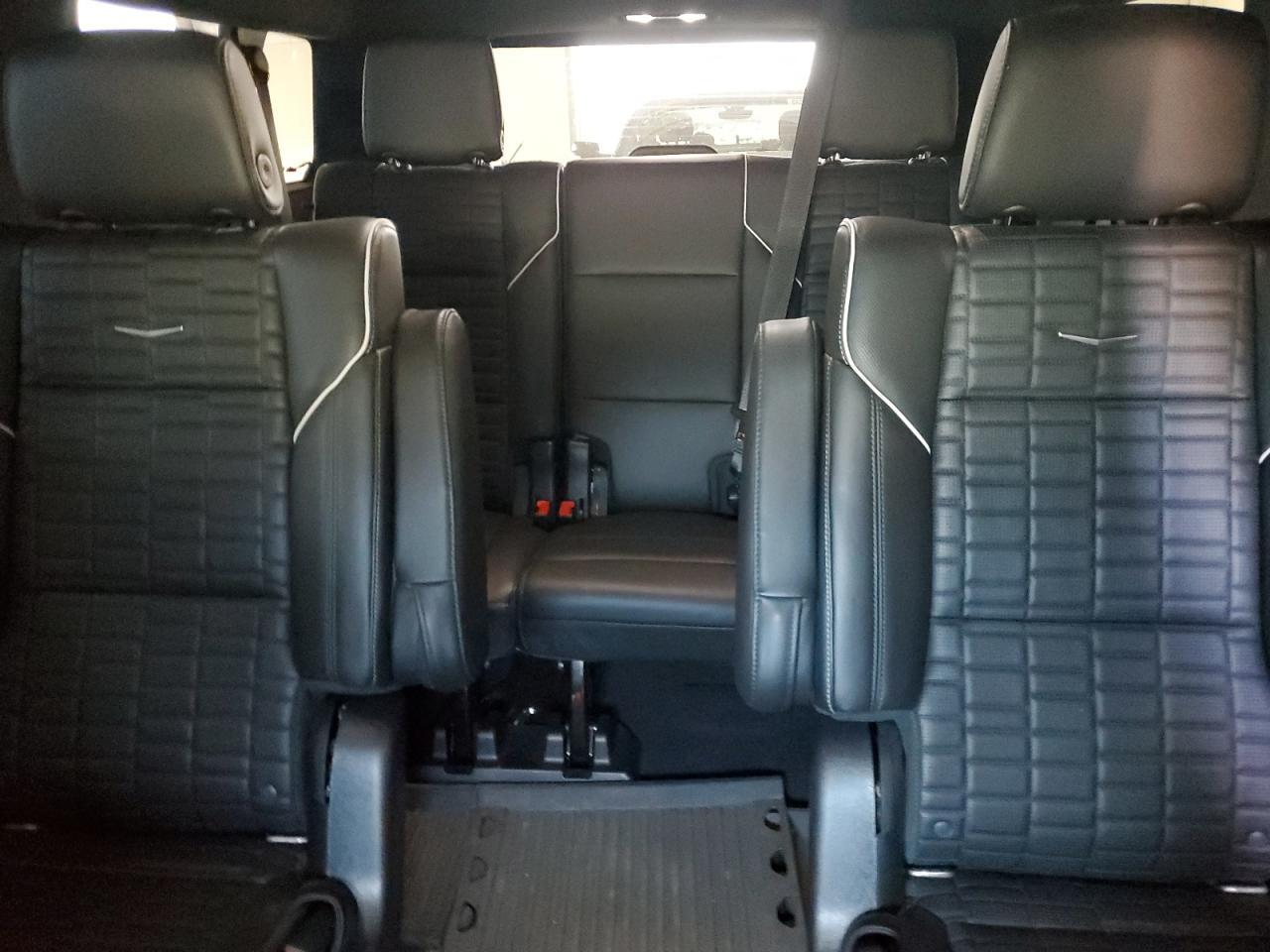 2021 CADILLAC Escalade ESV