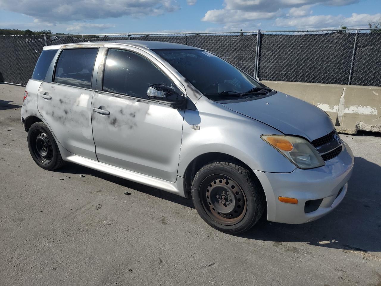 2006 TOYOTA SCION