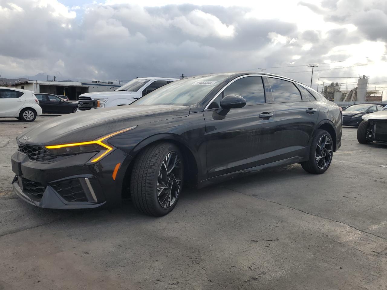 2025 KIA K5