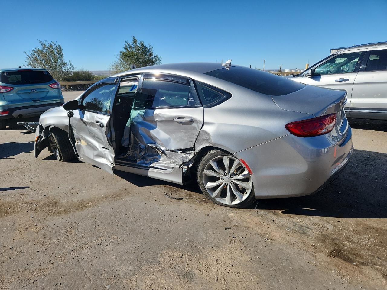 2015 CHRYSLER 200