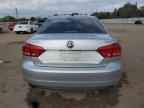 2014 VOLKSWAGEN Passat
