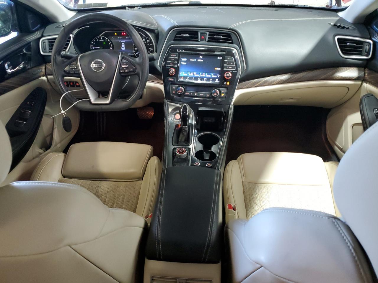 2016 NISSAN Maxima