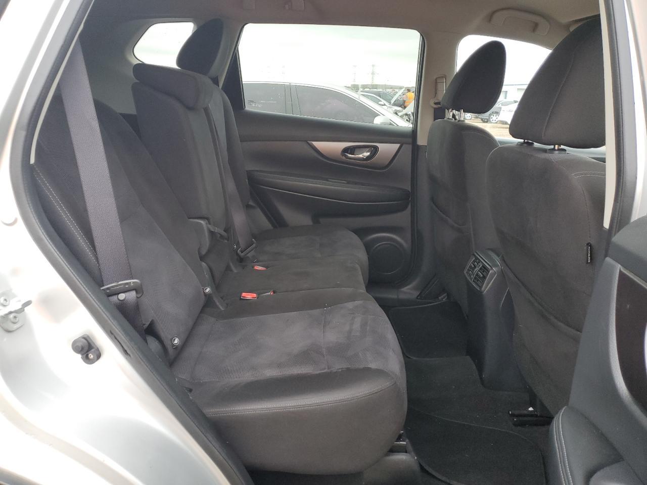 2015 NISSAN ROGUE