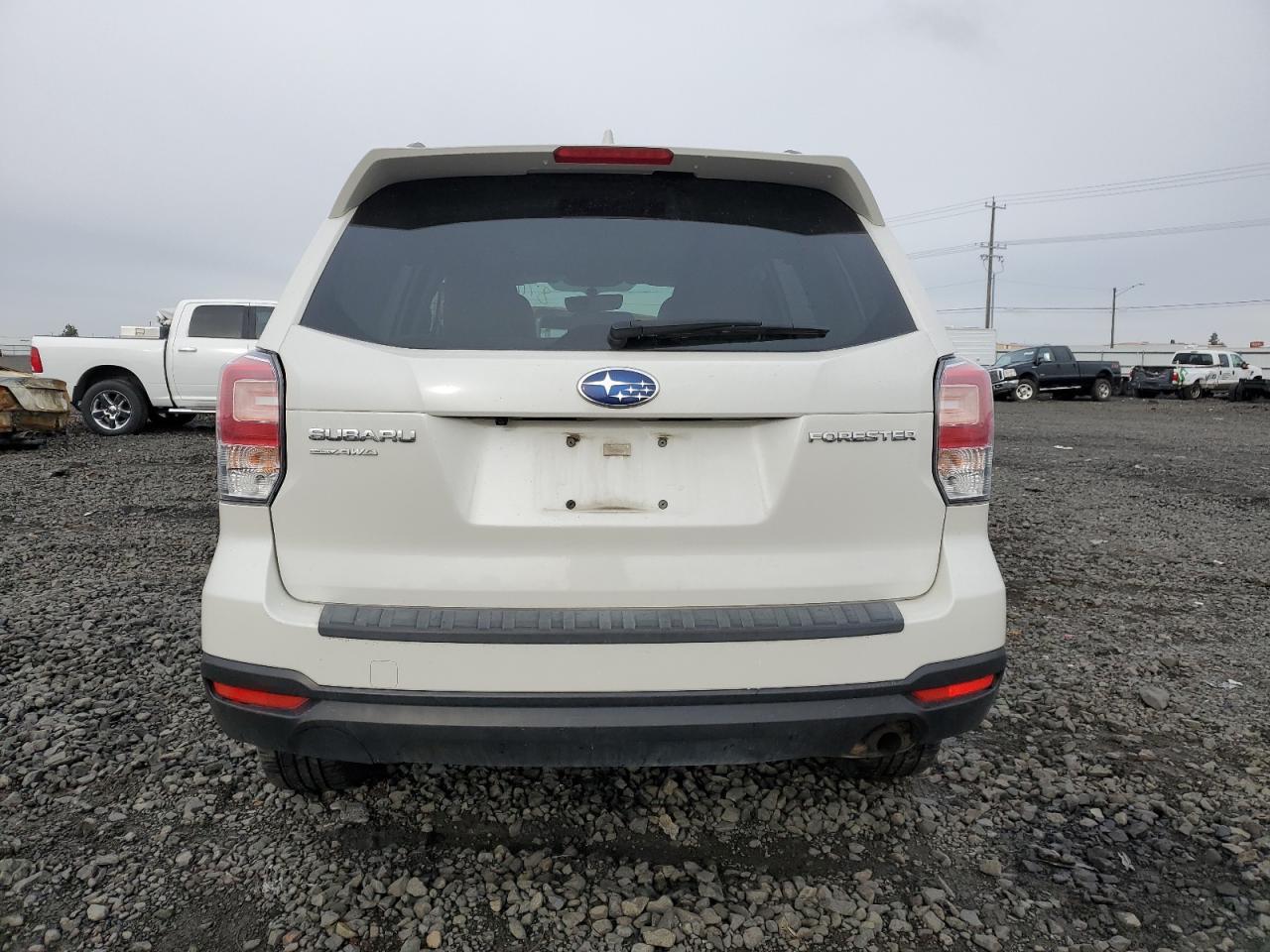 2018 SUBARU FORESTER