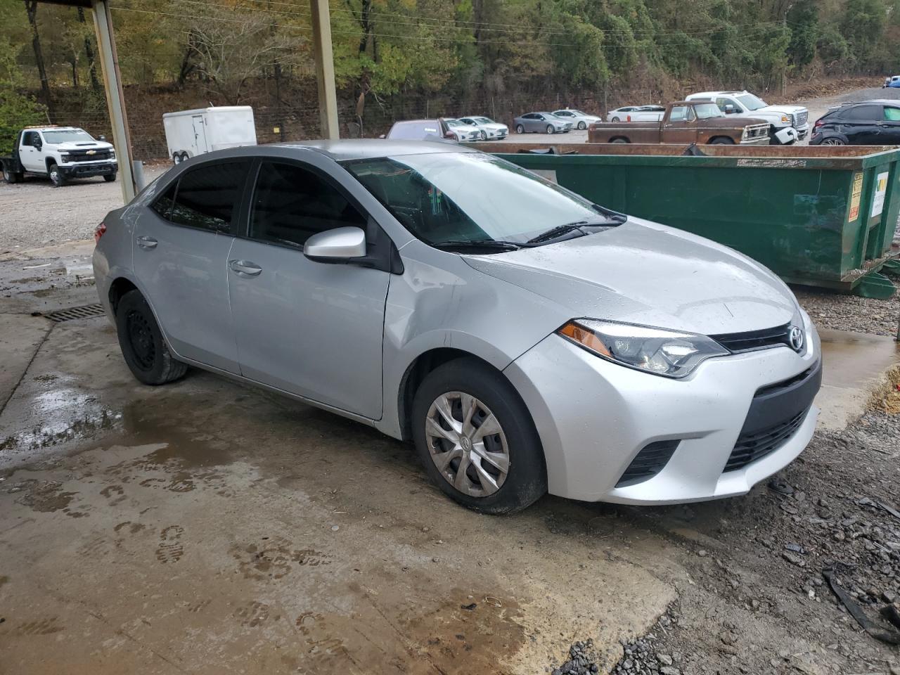 2015 TOYOTA COROLLA