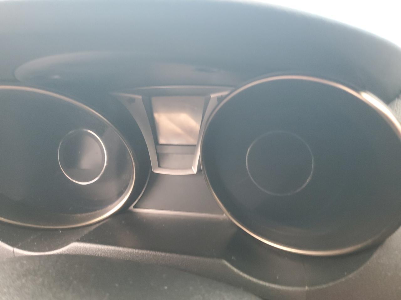 2013 HYUNDAI GENESIS