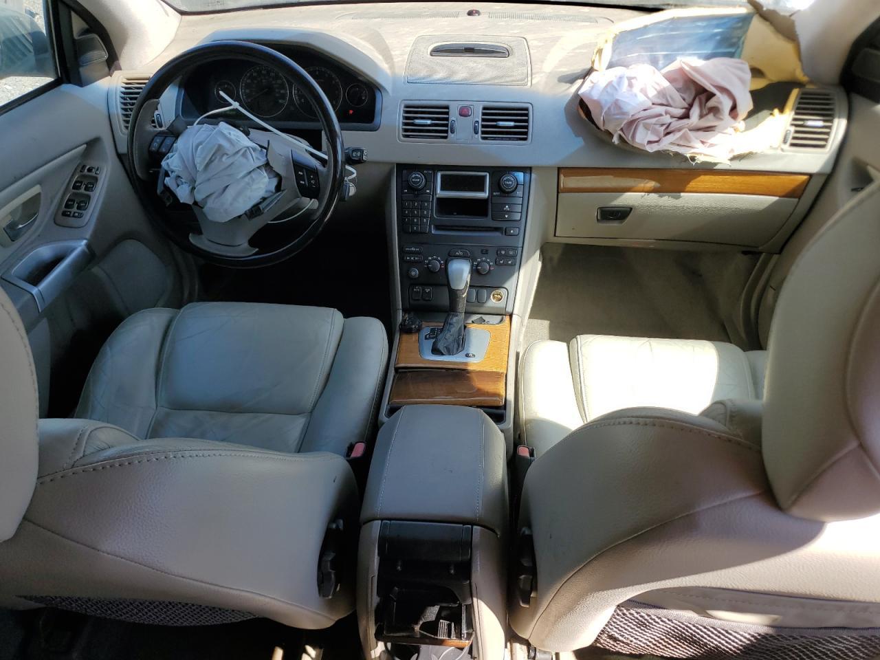 2004 VOLVO XC90