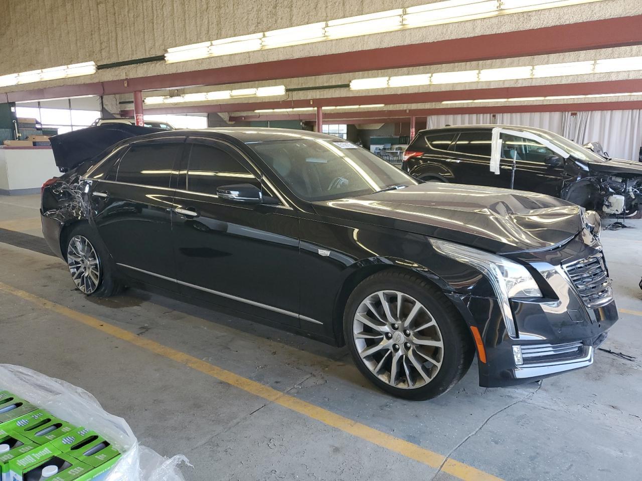 2017 CADILLAC CT6