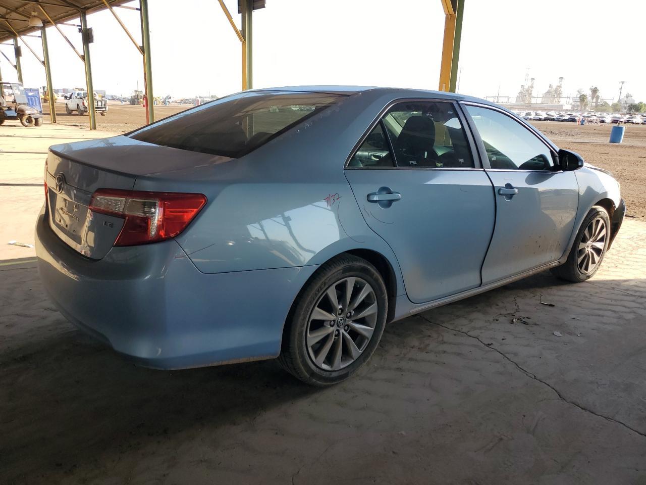 2013 TOYOTA CAMRY