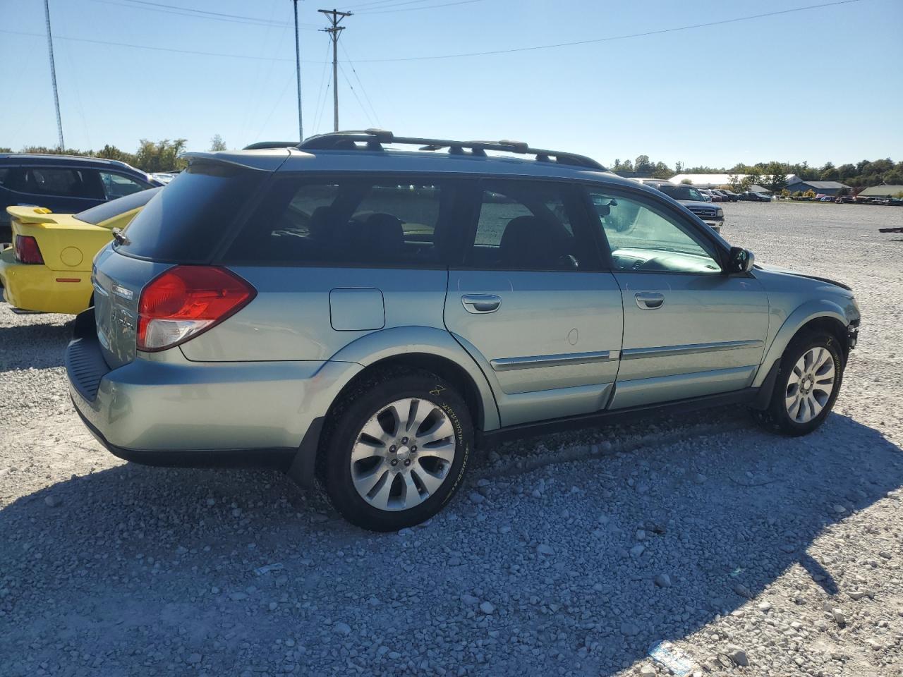 2009 SUBARU Outback