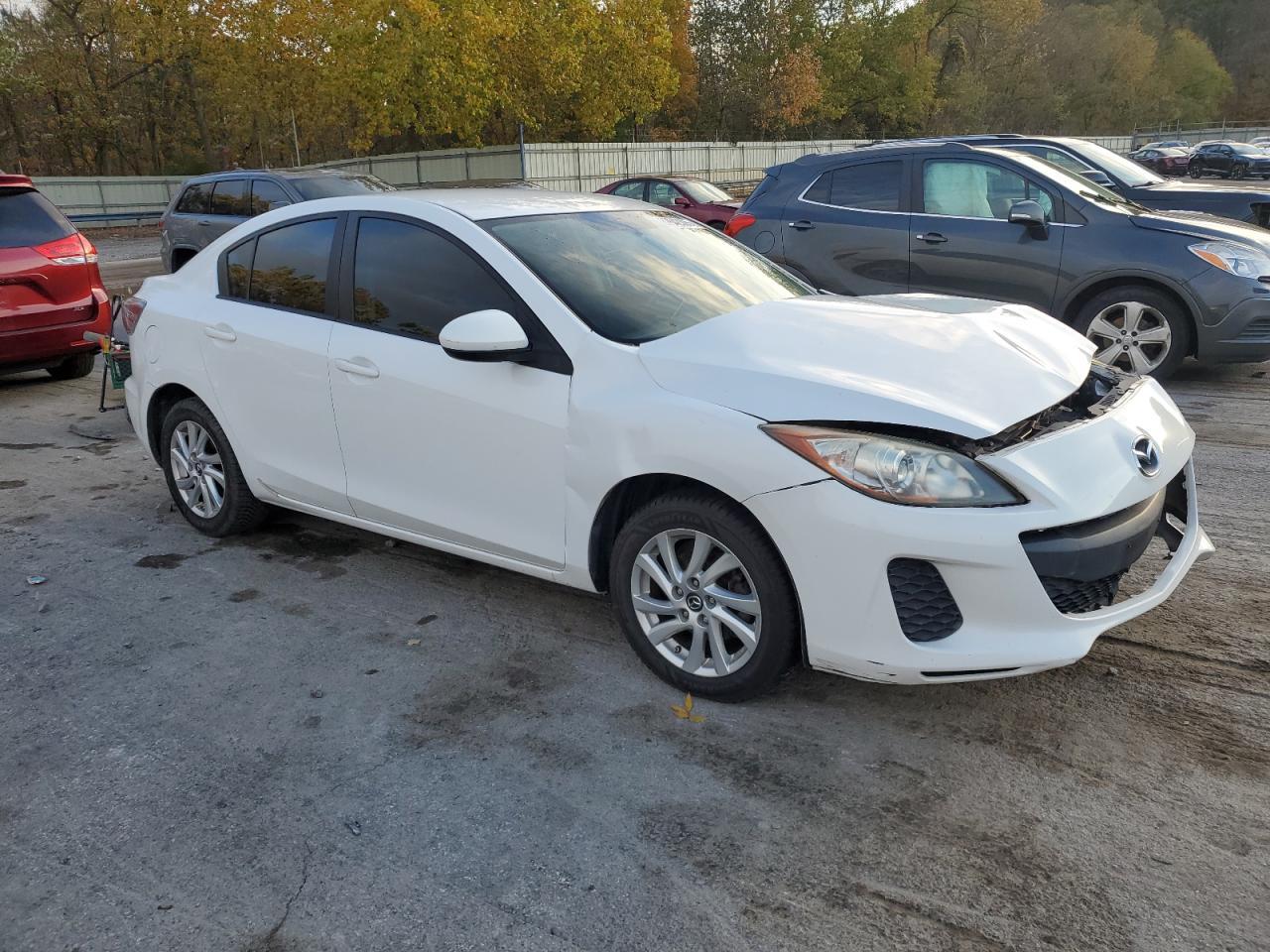 2013 MAZDA 3