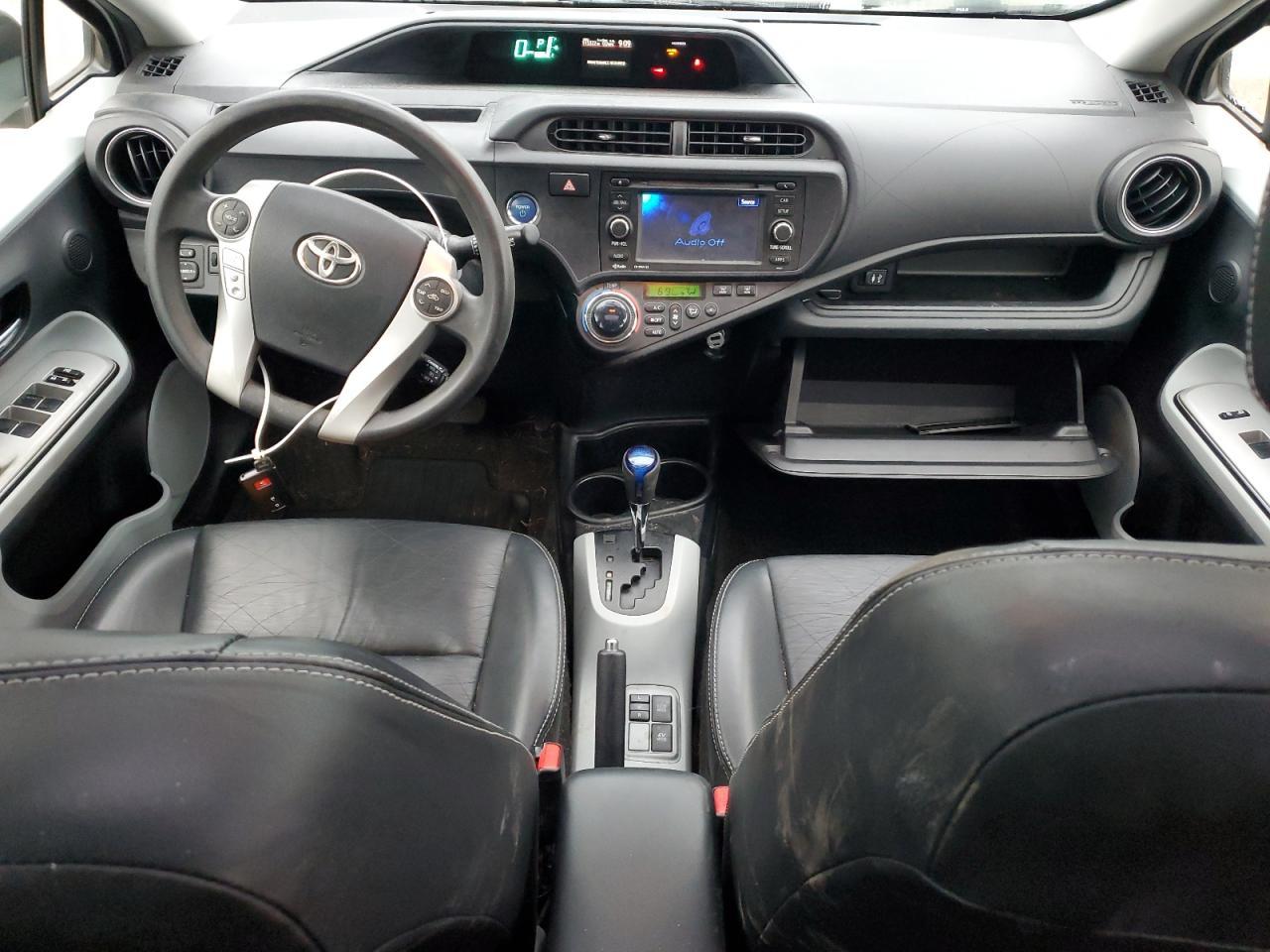 2012 TOYOTA Prius c