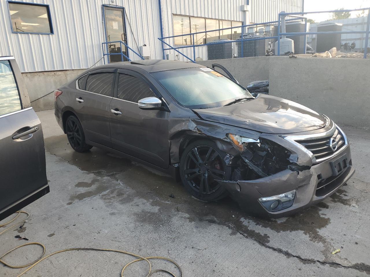 2013 NISSAN ALTIMA