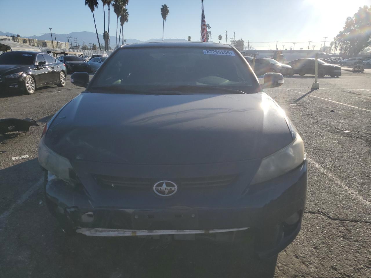 2013 TOYOTA SCION