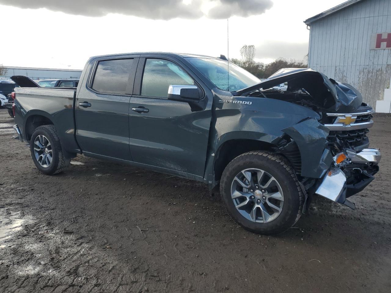 2025 CHEVROLET Silverado
