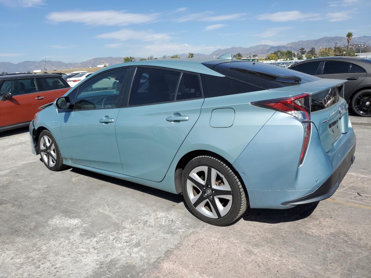 2018 TOYOTA PRIUS