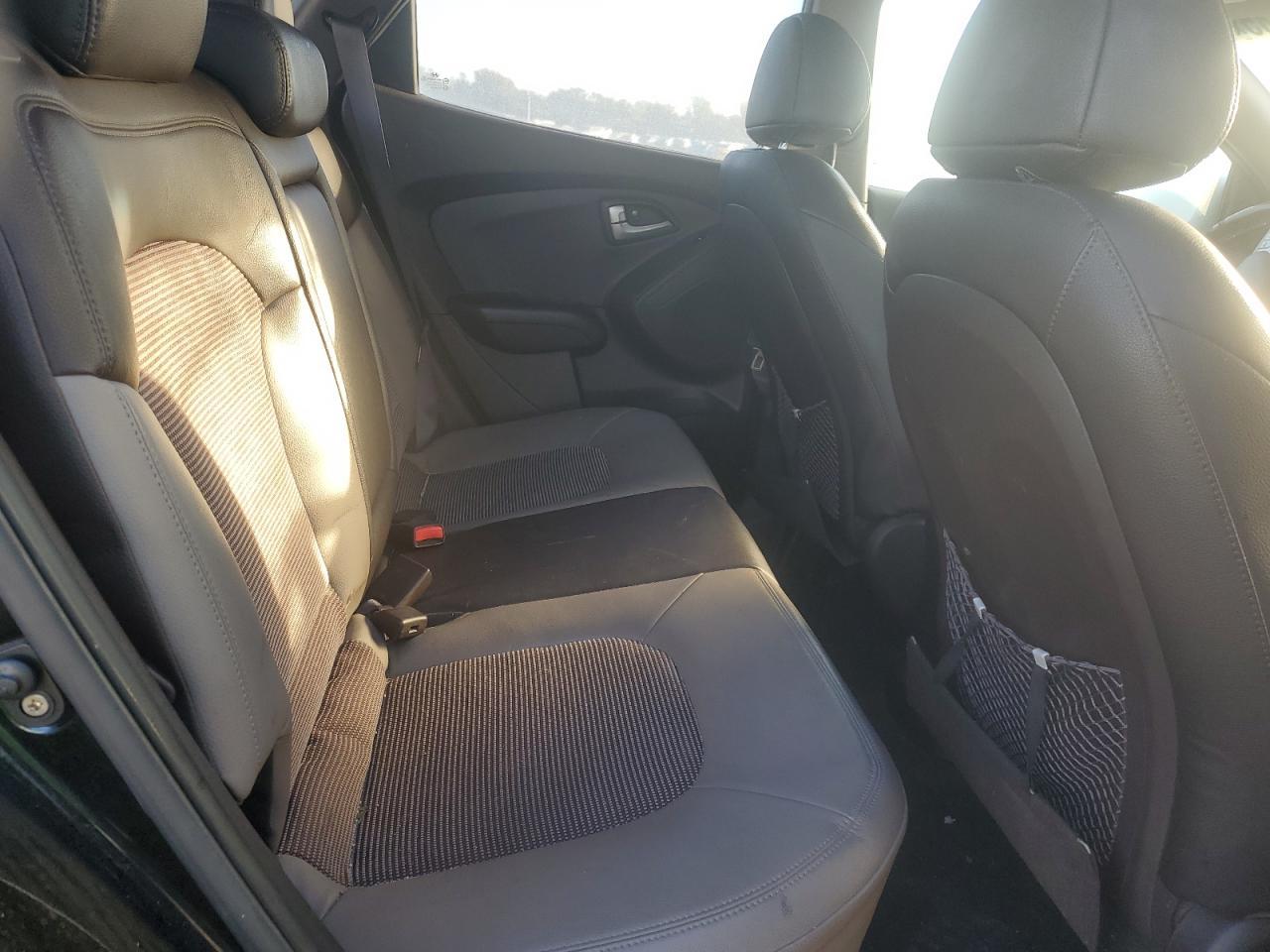 2012 HYUNDAI TUCSON