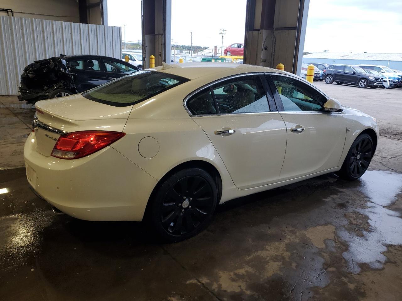 2013 BUICK Regal