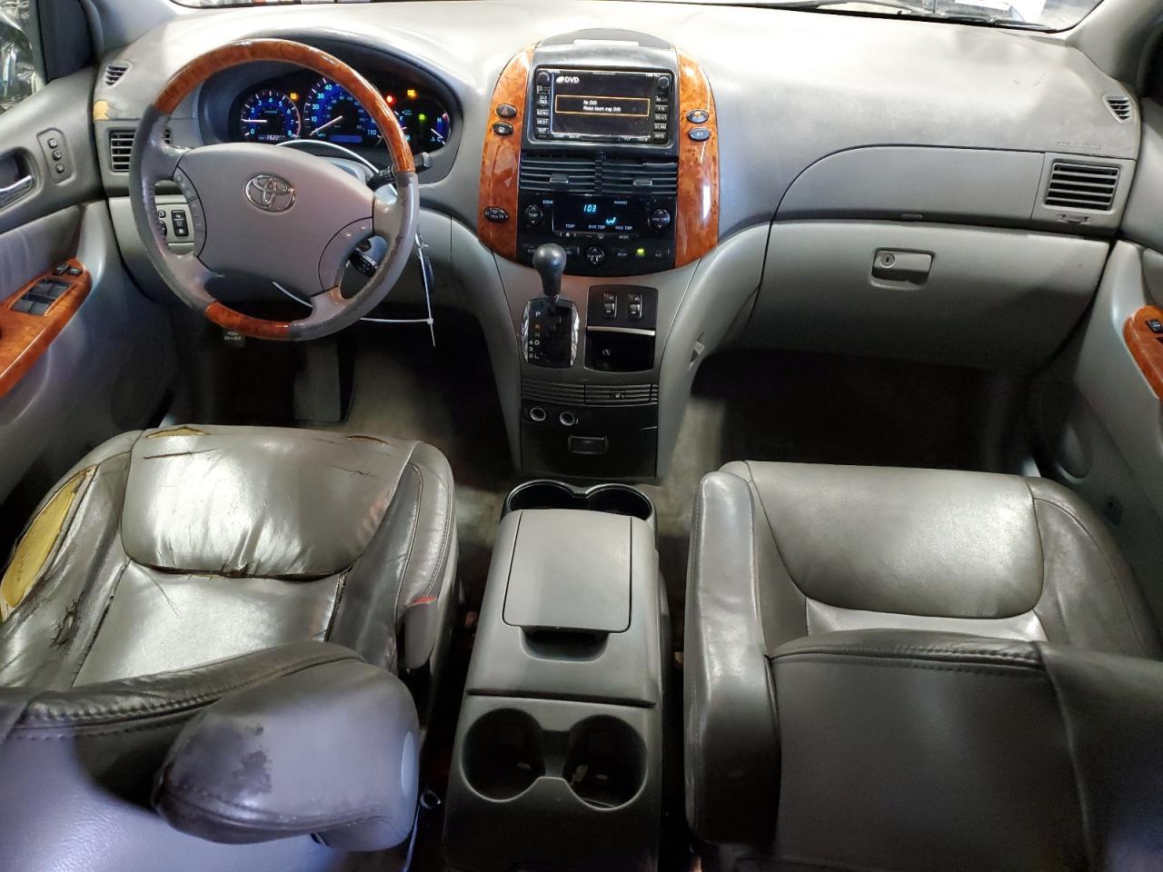 2008 TOYOTA SIENNA