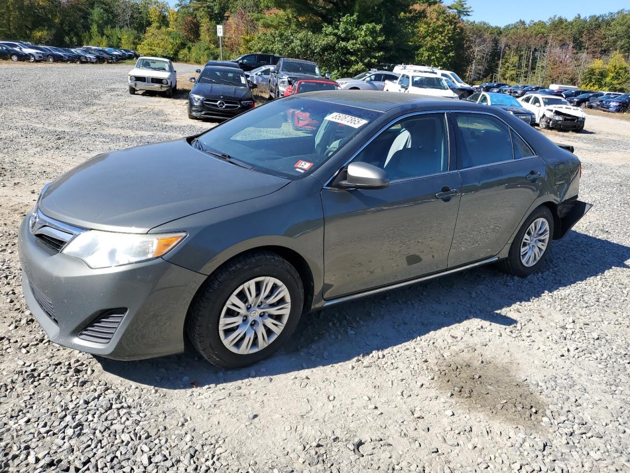 2014 TOYOTA CAMRY
