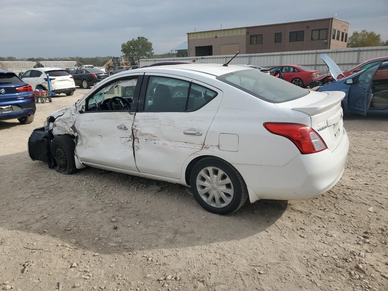 2014 NISSAN VERSA