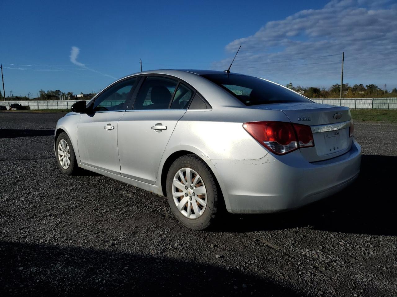 2011 CHEVROLET CRUZE