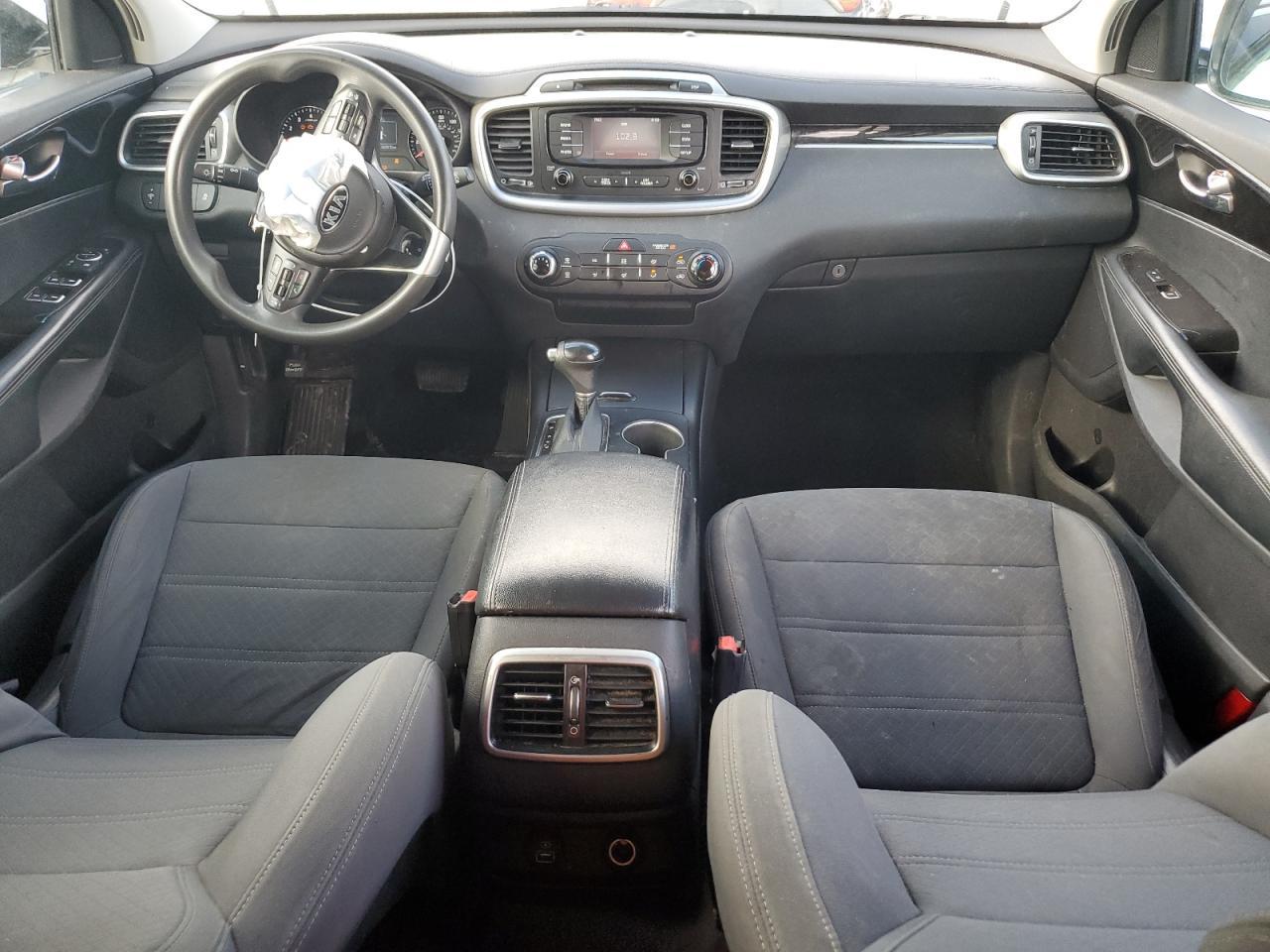 2017 KIA SORENTO