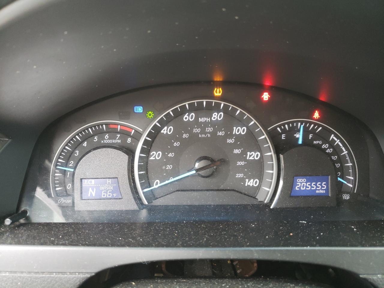2012 TOYOTA CAMRY