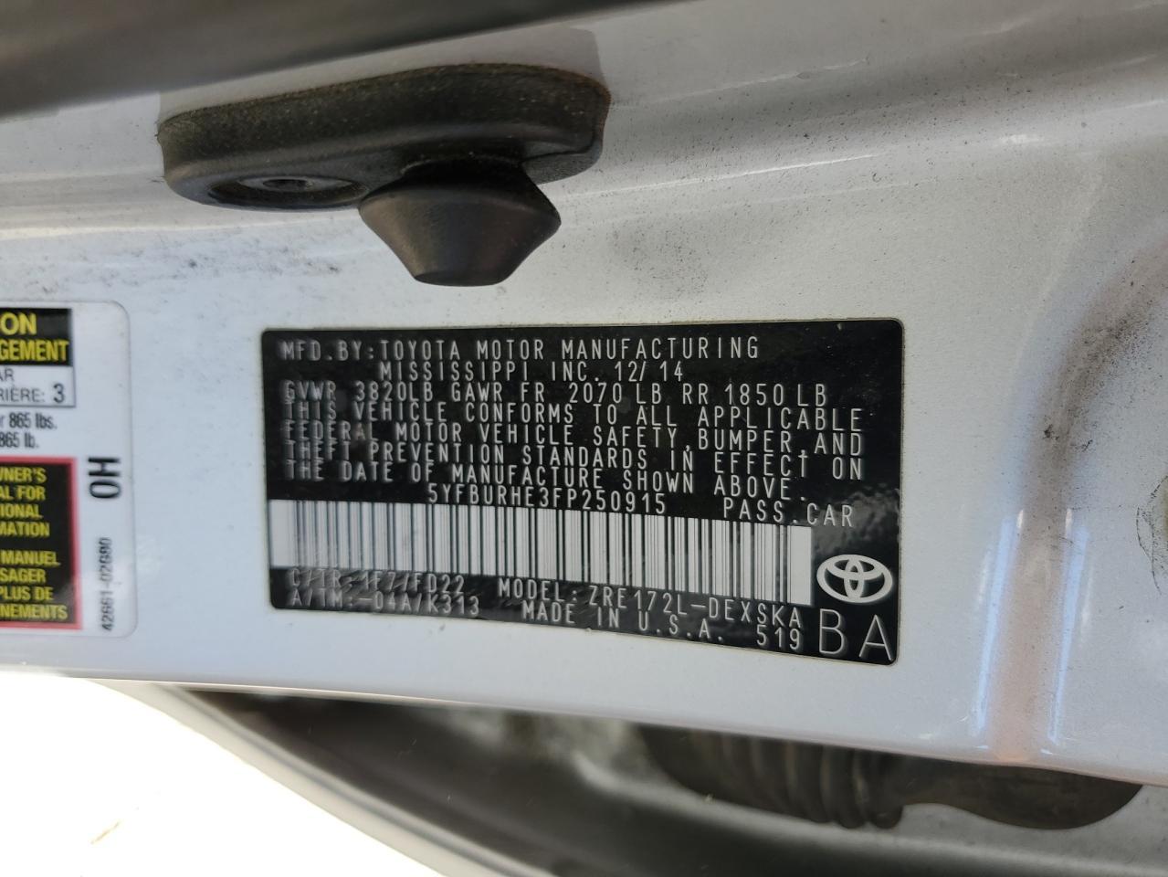 2015 TOYOTA COROLLA
