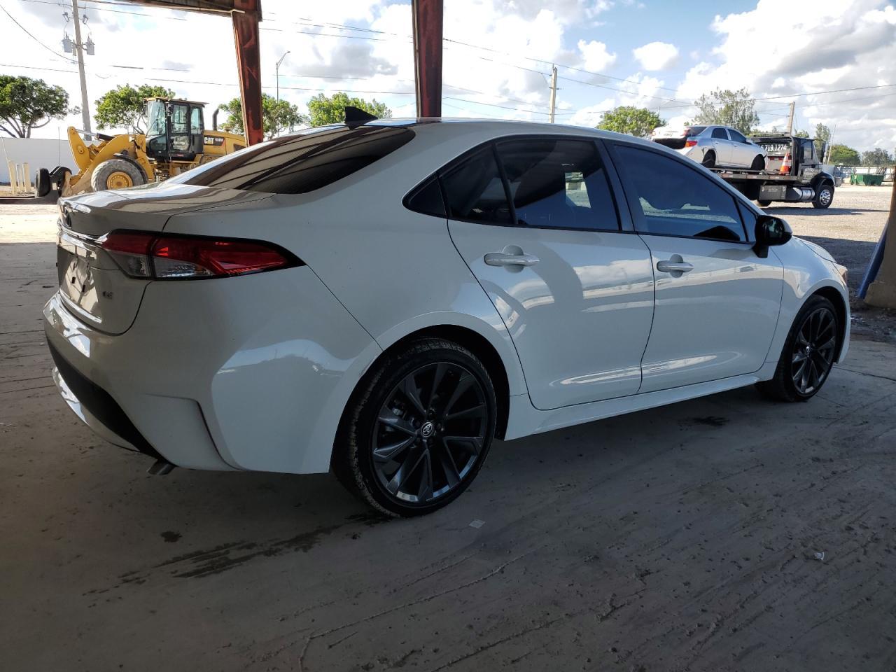 2022 TOYOTA COROLLA