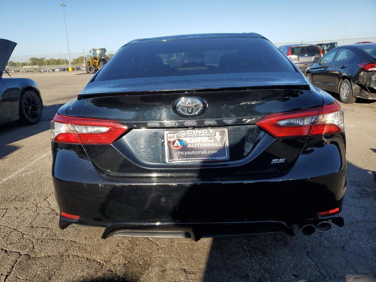 2018 TOYOTA CAMRY
