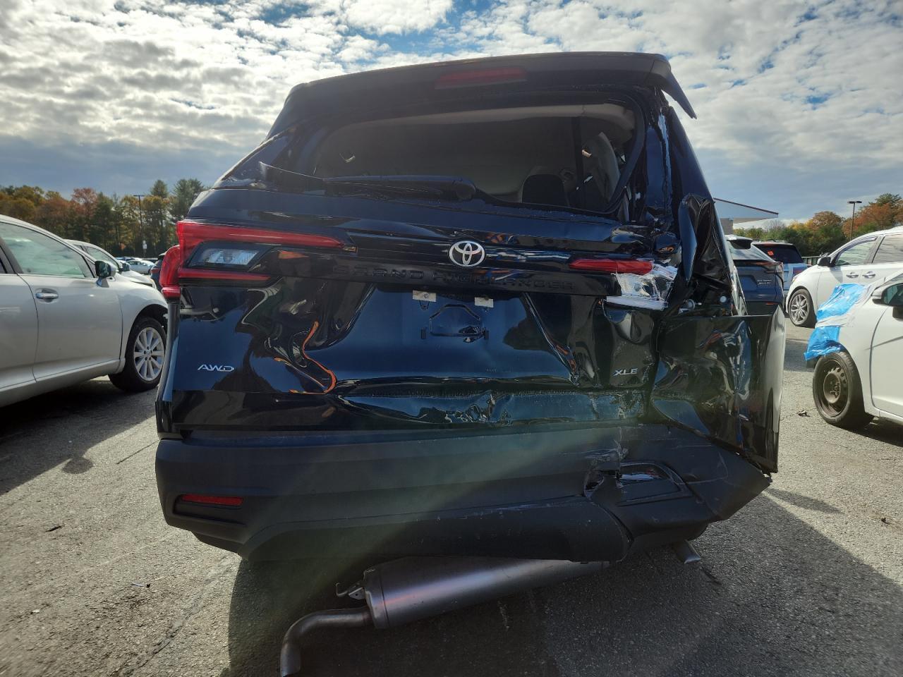 2024 TOYOTA HIGHLANDER