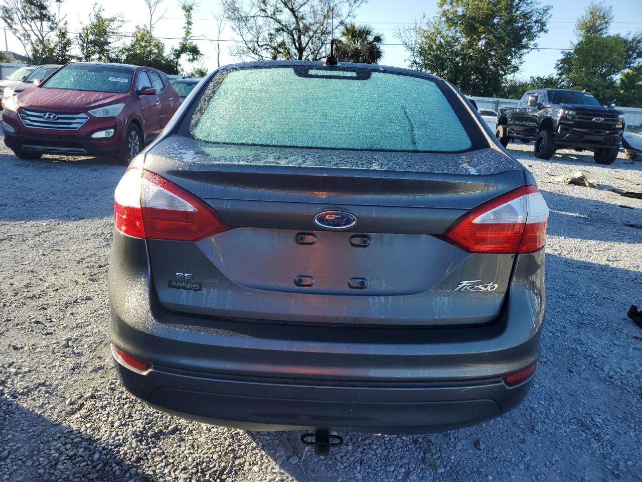 2016 FORD Fiesta