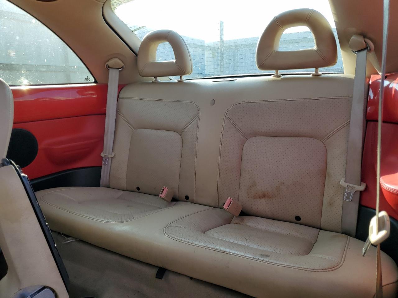 2002 VOLKSWAGEN Beetle