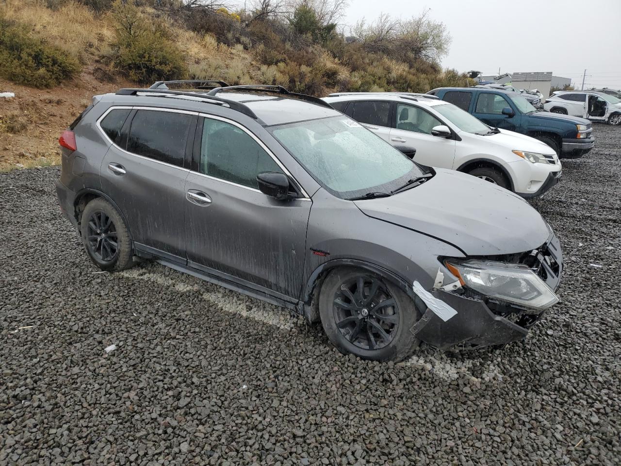 2018 NISSAN ROGUE