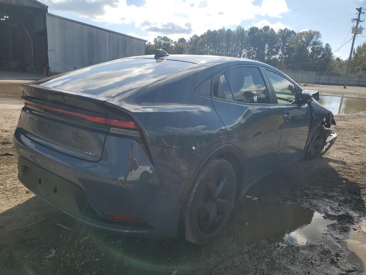2024 TOYOTA PRIUS