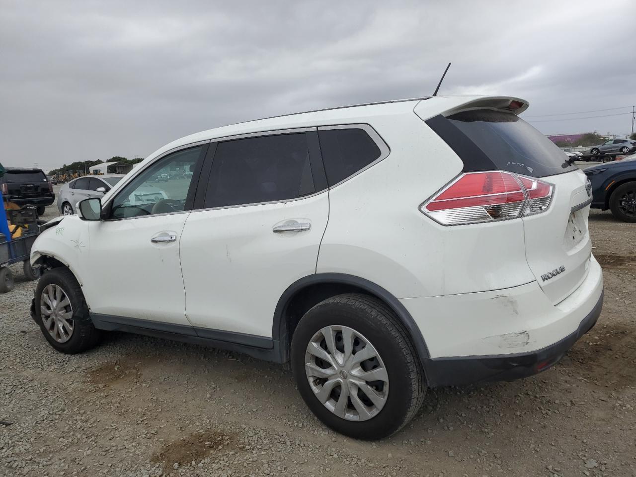 2015 NISSAN ROGUE