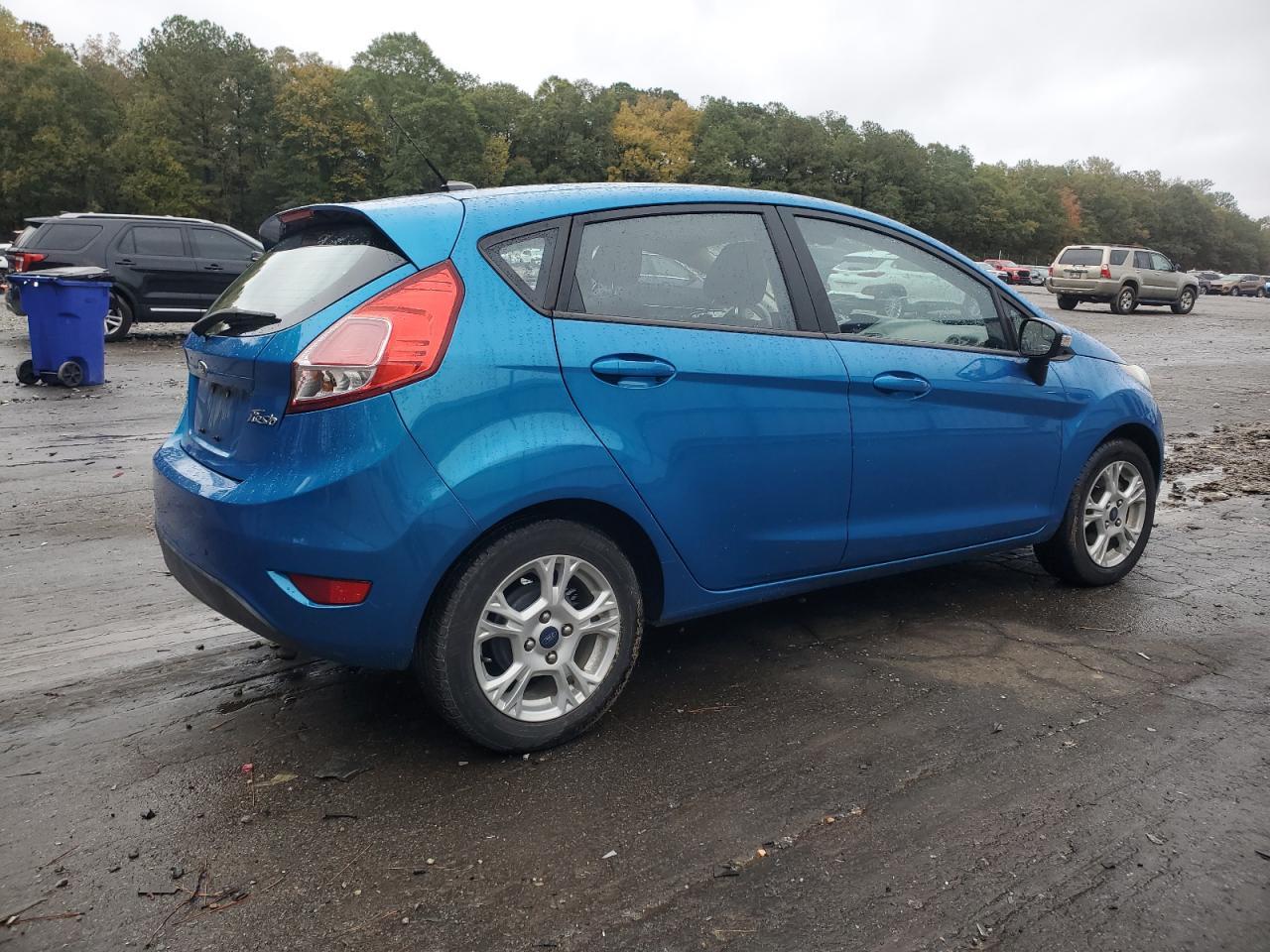 2016 FORD Fiesta