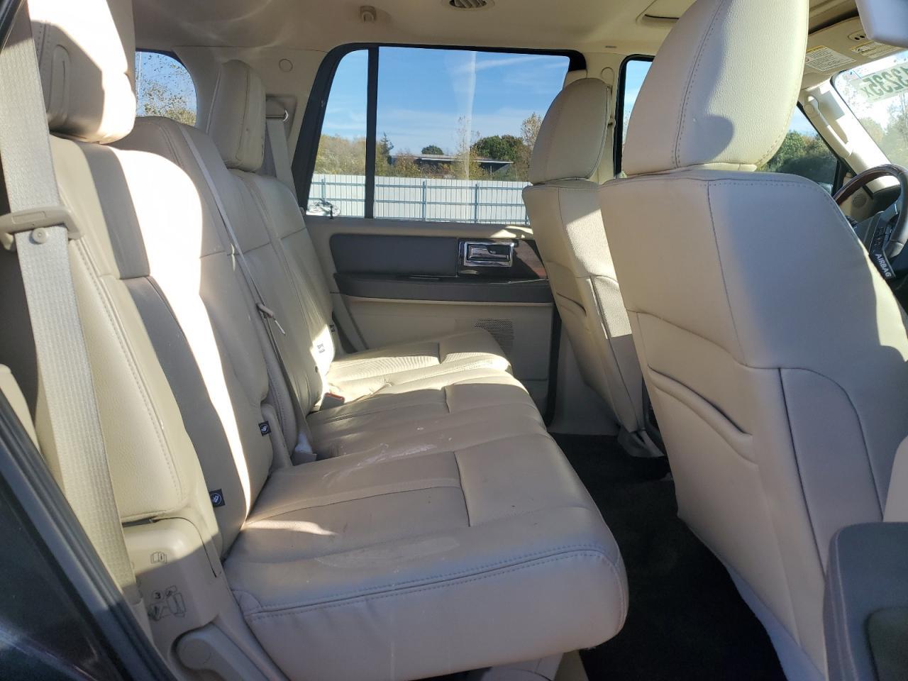 2015 LINCOLN Navigator
