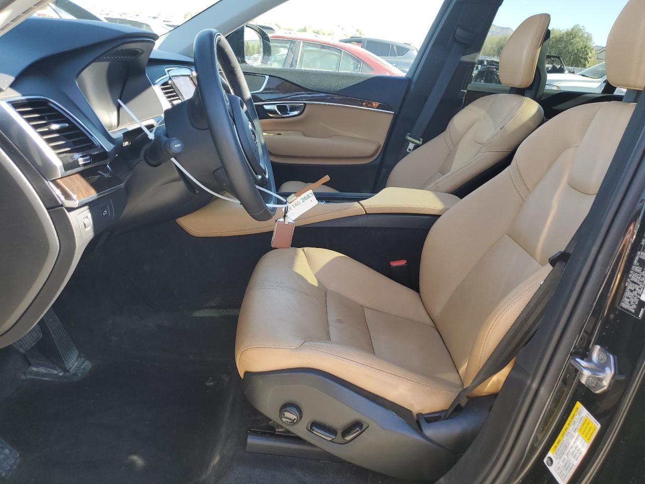 2016 VOLVO XC90