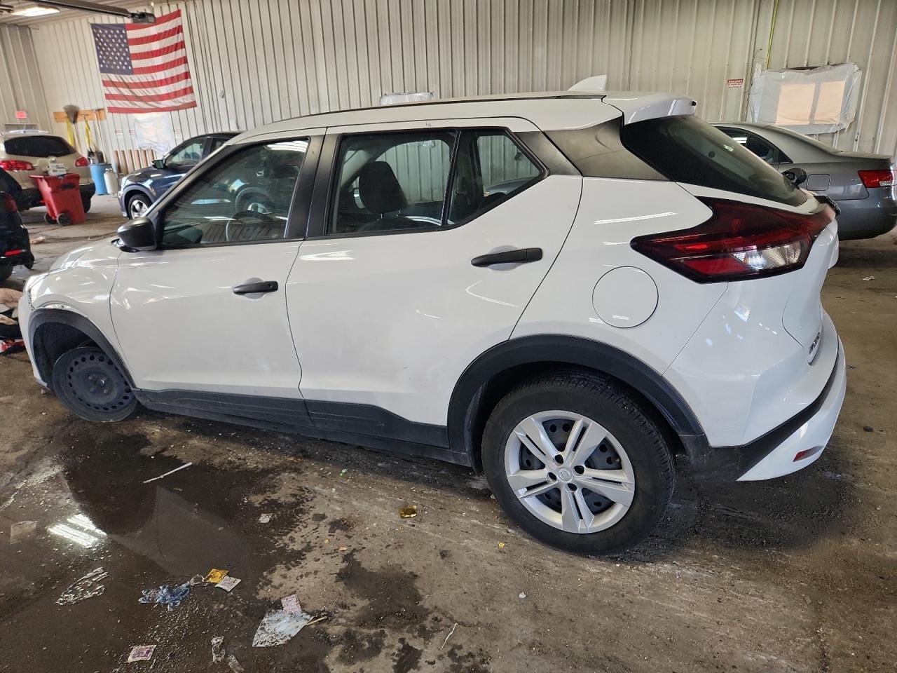 2023 NISSAN KICKS